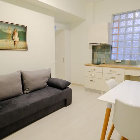 Parasiou Studios 103 Διαμερίσματα Στο Κέντρο Της Πόλης Komotini Exterior foto